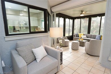 Sunroom / solarium with ceiling fan