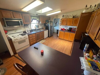 7743 W North 00 S, Swayzee, IN 46986 - photo 3