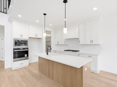 974 E 400 St N unit 1, Salem, UT 84653 - photo 7