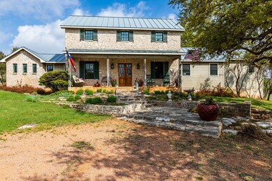 352 Cherokee Trace, Fredericksburg, TX 78624 - photo 4