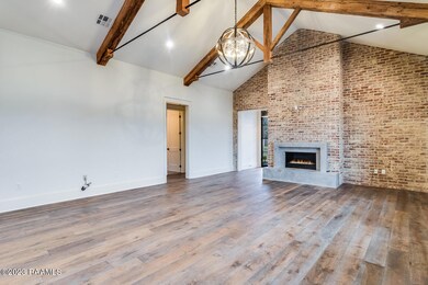 301 Vineyard Row-3