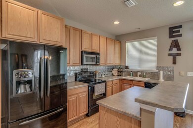 2370 Red Moon Dr, Jacksonville, FL 32216 - photo 5