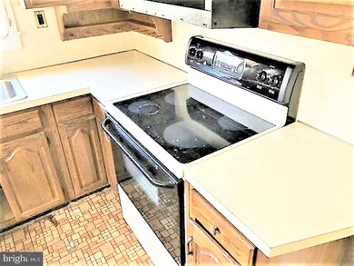 341 N Broad St, Penns Grove, NJ 08069 - photo 6