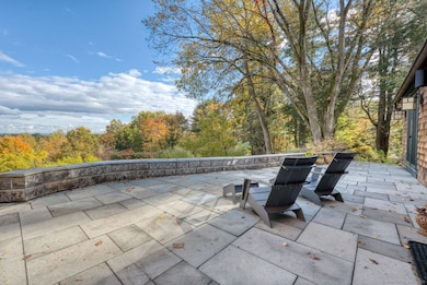 1 Cedar Close, Bloomfield, CT 06002 - photo 2