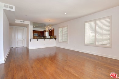 11851 Laurelwood Dr unit 112, Studio City, CA 91604 - photo 6