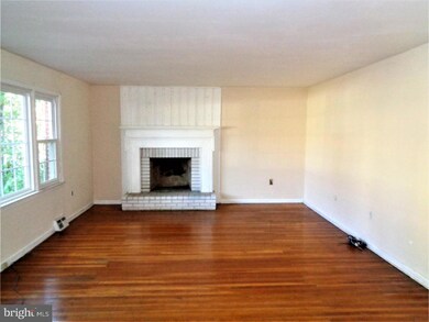 12 Dansfield Dr, Wilmington, DE 19803 - photo 2