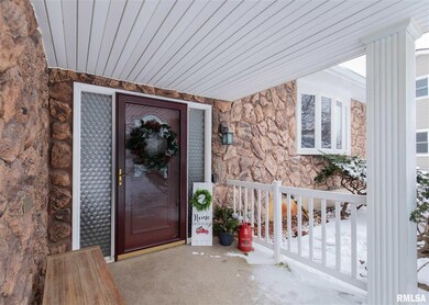 1447 W 41st St, Davenport, IA 52806 - photo 2