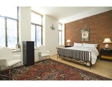 142 Commercial St unit 206, Boston, MA 02109 - photo 3