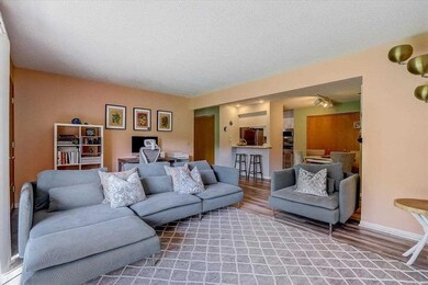 925 Park St unit 102, Oregon, WI 53575 - photo 2