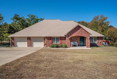 19176 Charleston Point, Shawnee, OK 74801 - photo 2