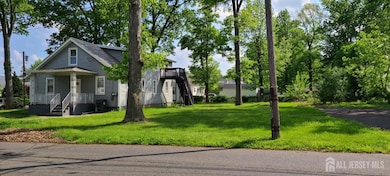 111 Demorest Ave unit 2nd, Avenel, NJ 07001 - photo 4