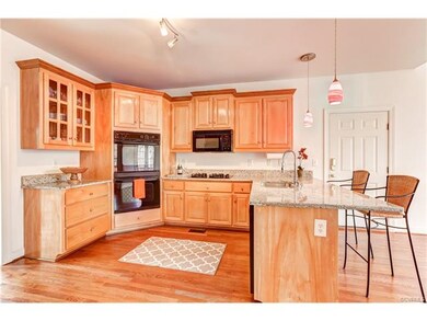 Double Ovens, Granite Counter-tops, Beautiful Cabi