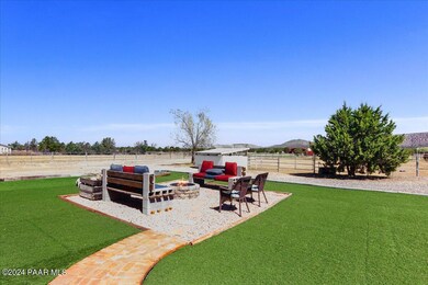 643 W Valleri Ann Rd, Paulden, AZ 86334 - photo 4