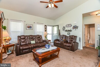 93 Greenway Dr, Colonial Beach, VA 22443 - photo 4