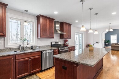 39 Fieldstone Ln, Billerica, MA 01821 - photo 3