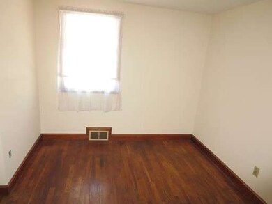 55 Kennard St, Malden, MA 02148 - photo 7