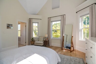 195 Cypress St unit 3, Brookline, MA 02445 - photo 6