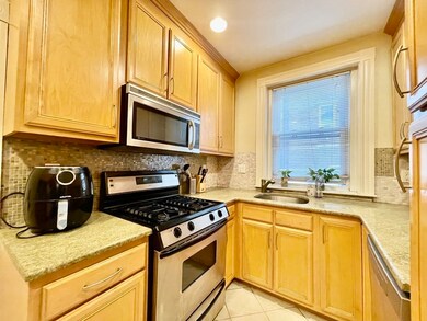 32 Summit Ave unit 4, Brookline, MA 02446 - photo 6