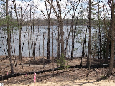 1637 Edgewater Ridge unit 13, Traverse City, MI 49684 - photo 5