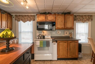 70 Fort Square, Greenfield, MA 01301 - photo 4