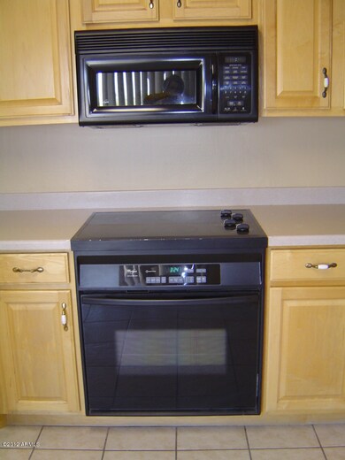 oven / micro