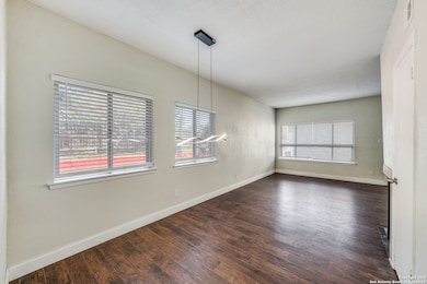 7123 Thrush View Ln unit 20, San Antonio, TX 78209 - photo 5