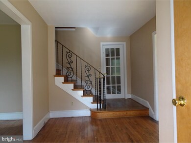 129 W Providence Rd, Aldan, PA 19018 - photo 6
