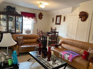 31 John St unit 3rd, Attleboro, MA 02703 - photo 4