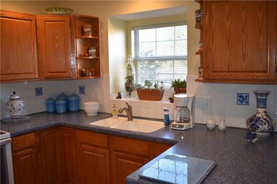 203 S Brookridge St, Lansing, KS 66043 - photo 5