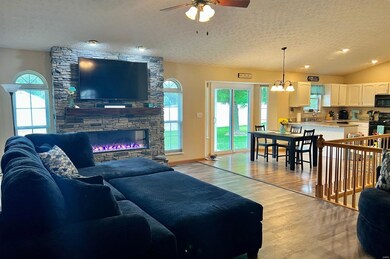 600 Copper Line Rd, Maryville, IL 62062 - photo 4