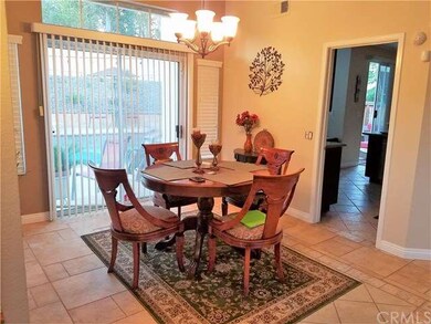 DINING ROOM W/ACCESS TO PATIO