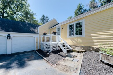 7 Gardner Rd, Hubbardston, MA 01452 - photo 3