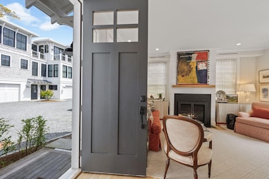 5-web-or-mls-350-bradford-st-7