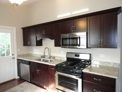 1714 Queens Ct, Carpentersville, IL 60110 - photo 6