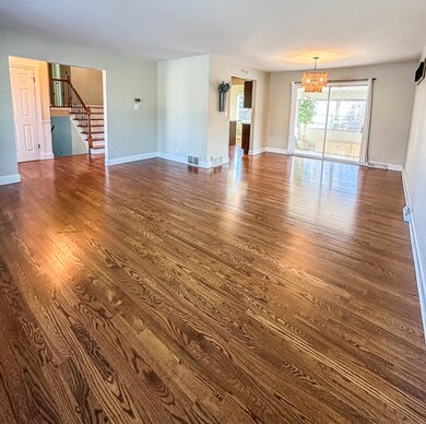 1204 Hercules Ln, Naperville, IL 60540 - photo 5