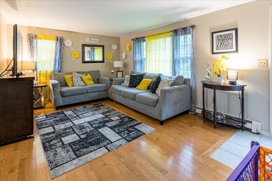 34 Bartlett St unit 34, Northborough, MA 01532 - photo 2