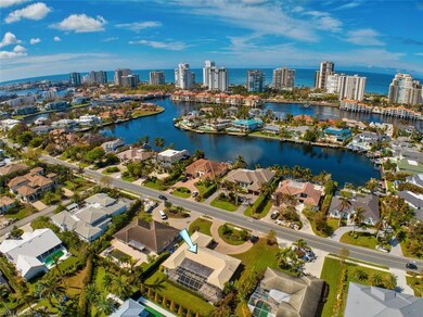 4228 Crayton Rd, Naples, FL 34103 - photo 5