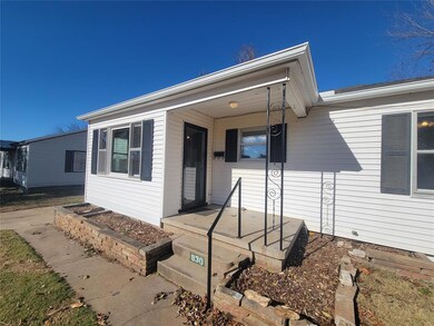 830 E 4th St, Cushing, OK 74023 - photo 3