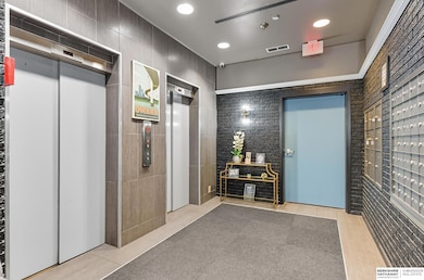 312 S 16th St unit 302, Omaha, NE 68102 - photo 6