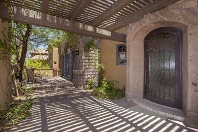 Privately Gated Courtyard