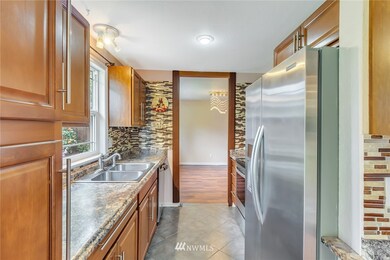 709 204th St SE, Bothell, WA 98012 - photo 7