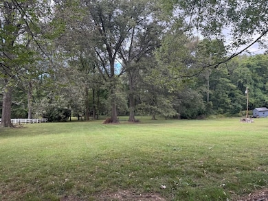 7987 Rucker Road 1 E, Henderson, KY 42420 - photo 5