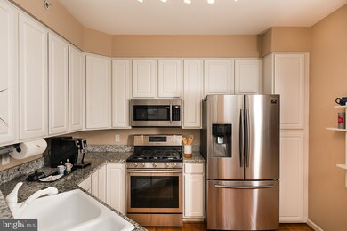 Lakeland Ridge Condominiums unit 406, Gaithersburg, MD 20878 - photo 6