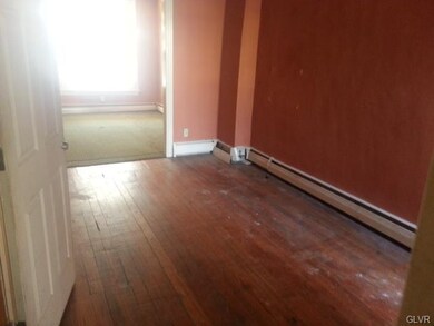 unlisted-address, Allentown, PA 18102 - photo 5