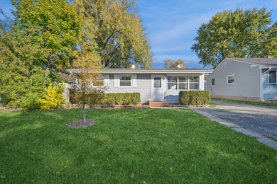 407 Union Ave, Saint Charles, IL 60174 - photo 2