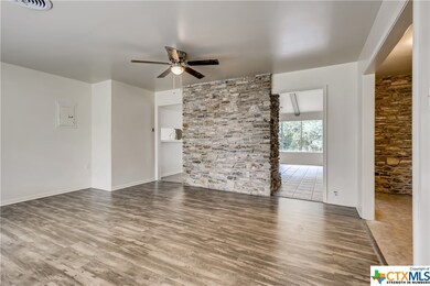 104 Nichols Dr, San Marcos, TX 78666 - photo 5