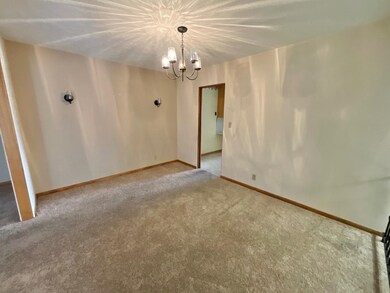 1410 Locust St, Sutherland, NE 69165 - photo 6