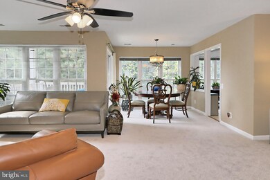 9242 Cardinal Forest Ln unit 9242B-201, Lorton, VA 22079 - photo 7