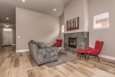 63825 Wellington St, Bend, OR 97701 - photo 6