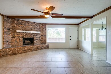 724 Huntwich Dr, Bedford, TX 76021 - photo 6